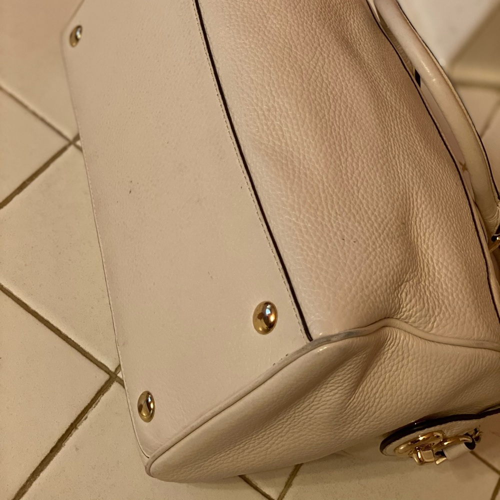 White Coach Boston Handbag or Crossbody - Picture 5 of 7